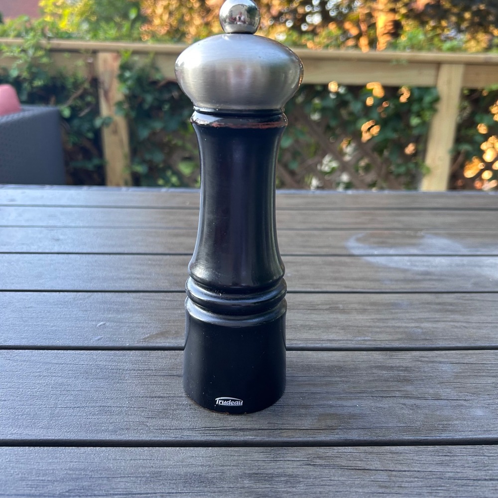 Trudeau Pepper Mill Dark Wood Stainless Steel Manual Spice Grinder Black